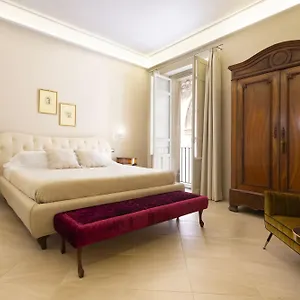 ortigia-apartment-siracusa-96100-2.sicilyhotelsitaly.net/